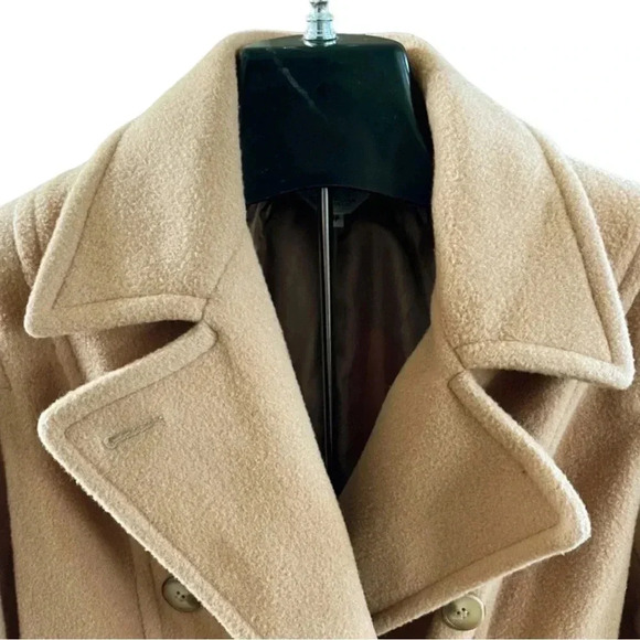 Vintage Savannah tan wool peacoat perfect for fall winter very classic - Picture 2 of 7